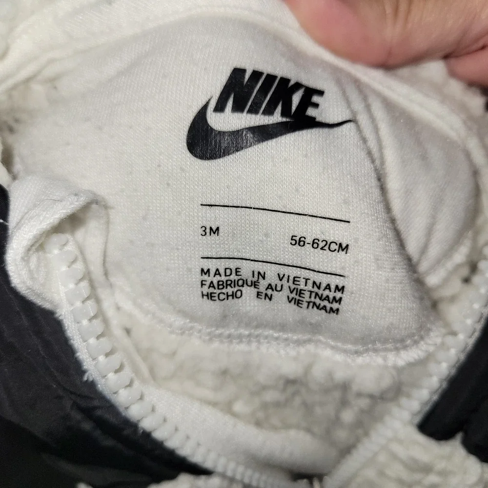 Nike baby sherpa